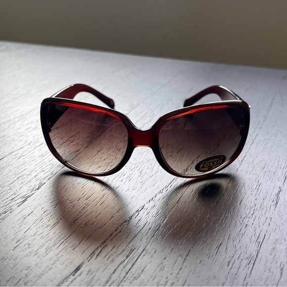 NWT Fossil Brown 62mm Women\'s Oversized Sunglasses main image 5